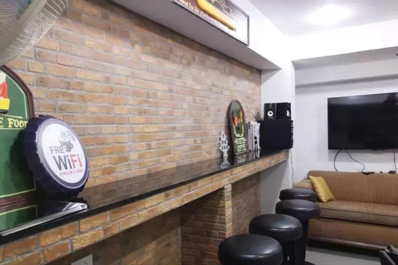 101 Seoul Hostel Бангкок Экстерьер фото
