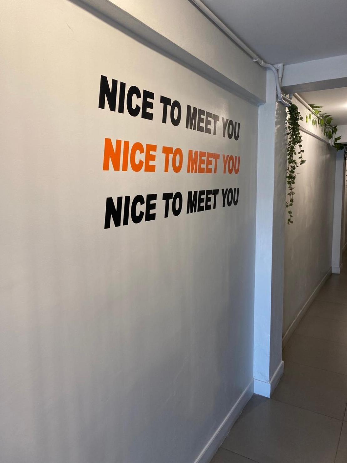 101 Seoul Hostel Бангкок Экстерьер фото